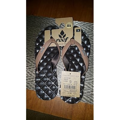 reef quilted flip flops