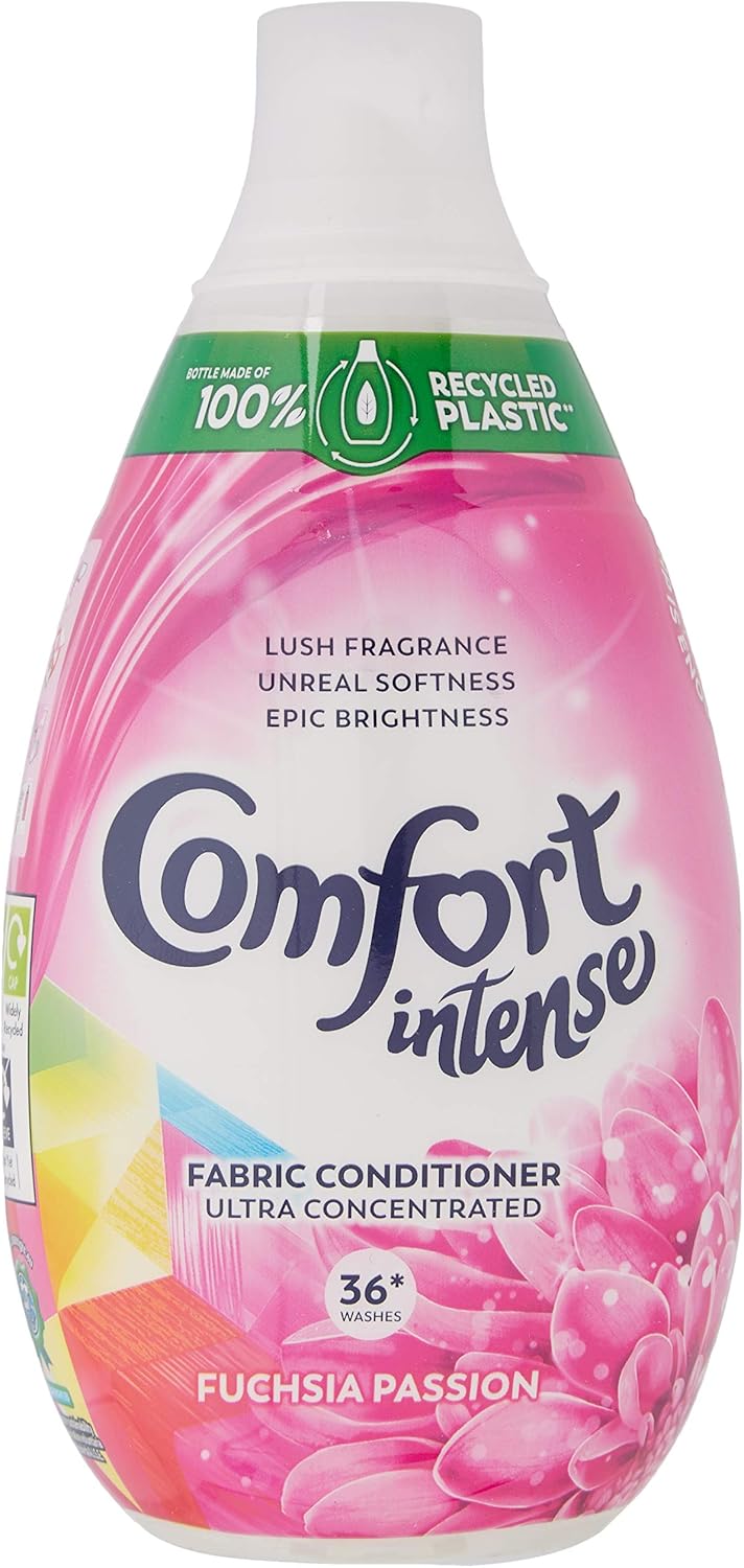 Comfort Ultimate Care Fuchsia Passion Ultra-Concentrated Fabric Conditioner bottle made of 100% recycled plastic* for complete clothes protection 6x 540 ml (216 washes)