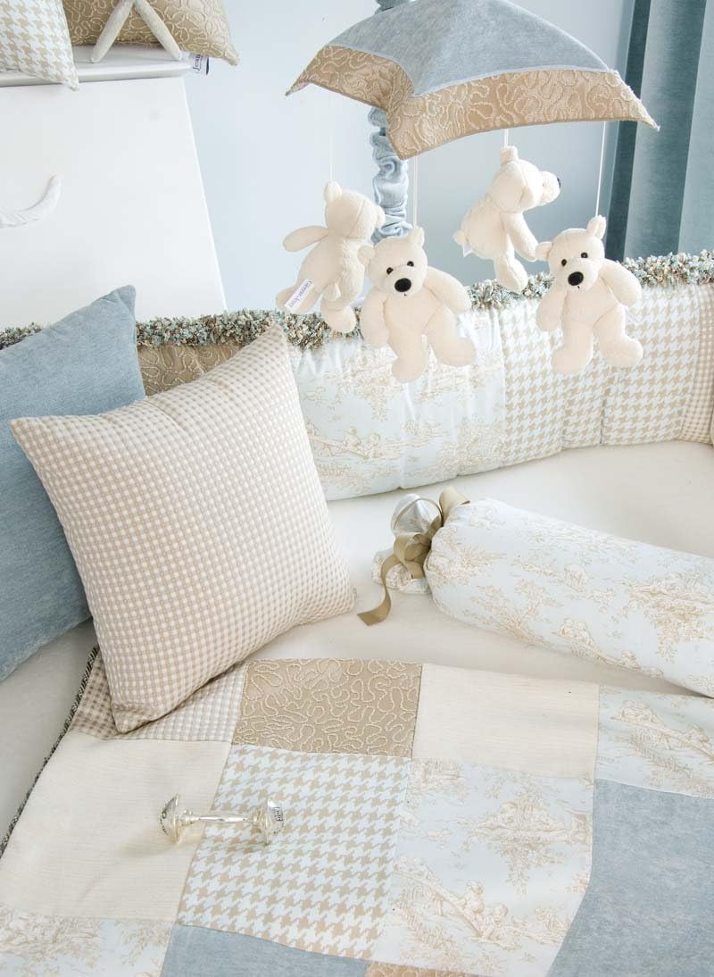 Glenna Jean Central Park Quilt, Blue/Chocolate/Tan/White