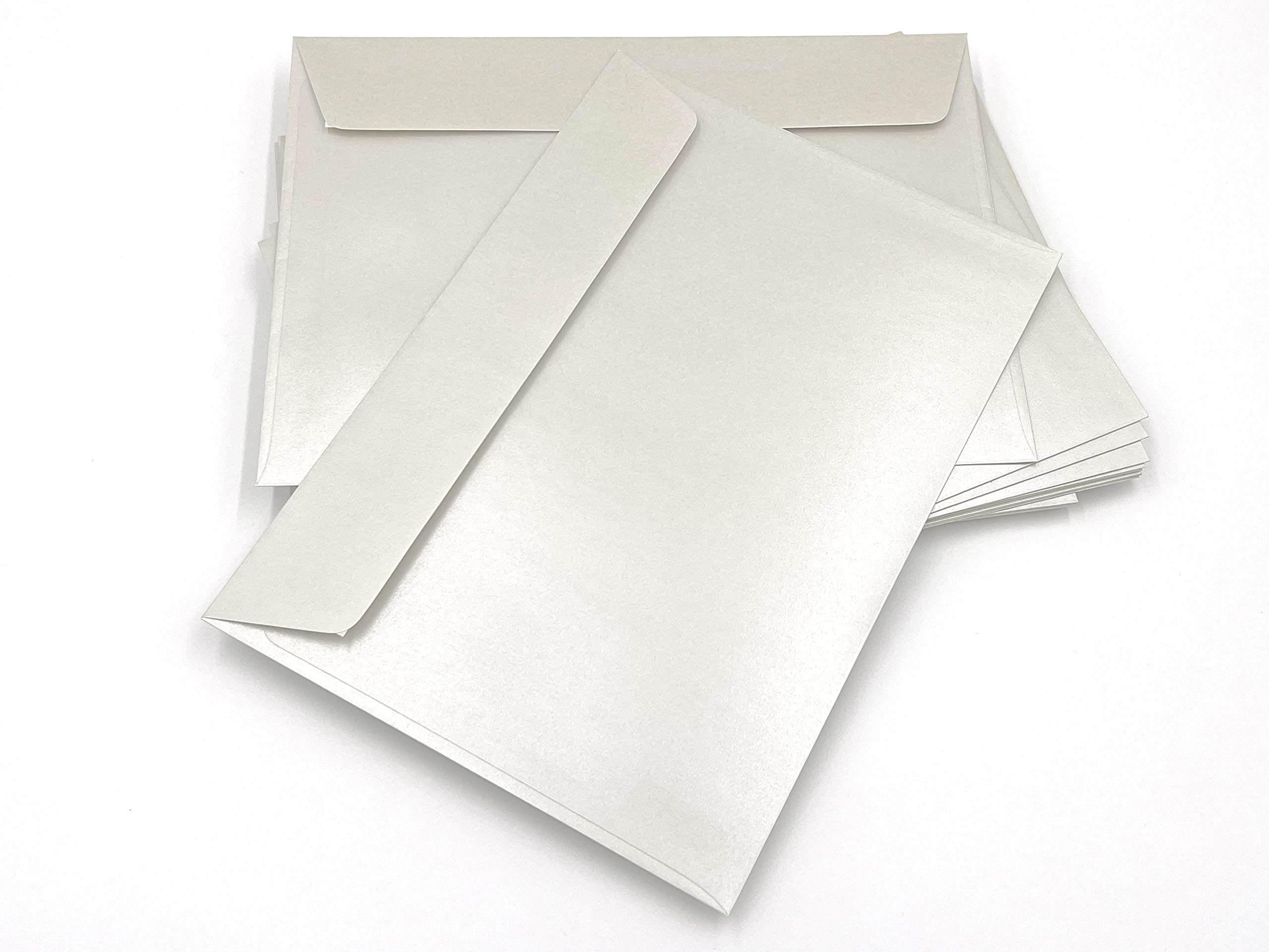 50 Pearlescent Envelopes, White Pearl, Pearls, C5 = 229 x 162 mm, Peel-Off Strips, Premium: 100 g/m²