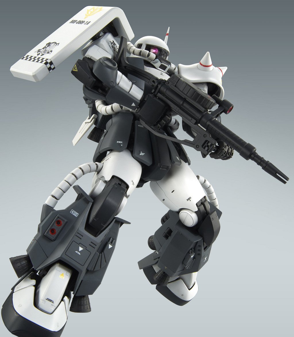 Bandai ｍｇ 1 100 Ms 06r 1a Erick Monthfield Custom Zaku Premium Buy Online In Andorra At Andorra Desertcart Com Productid