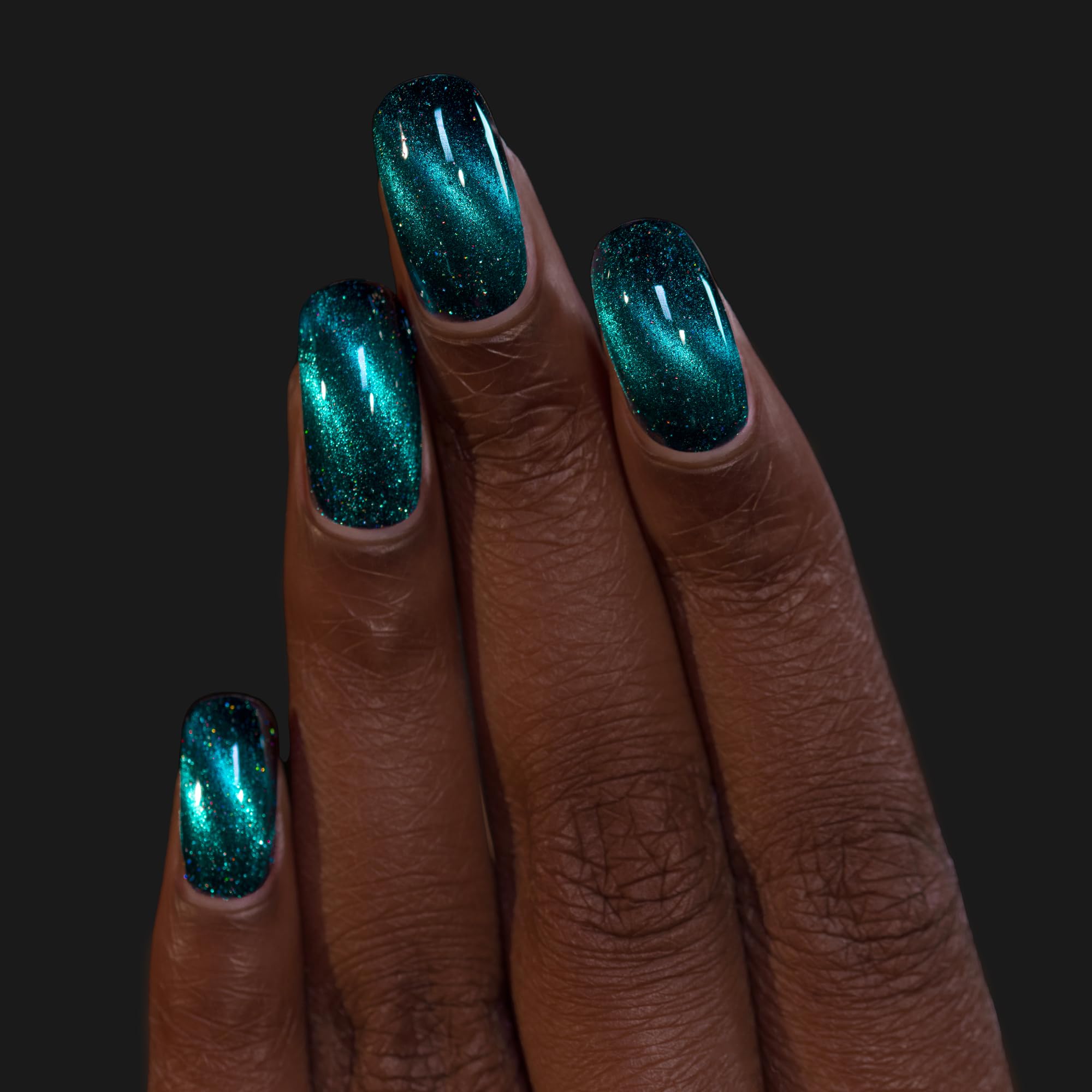 ILNP VIP - Black-Based Teal Magnetic Holographic Nail Polish - Image 4