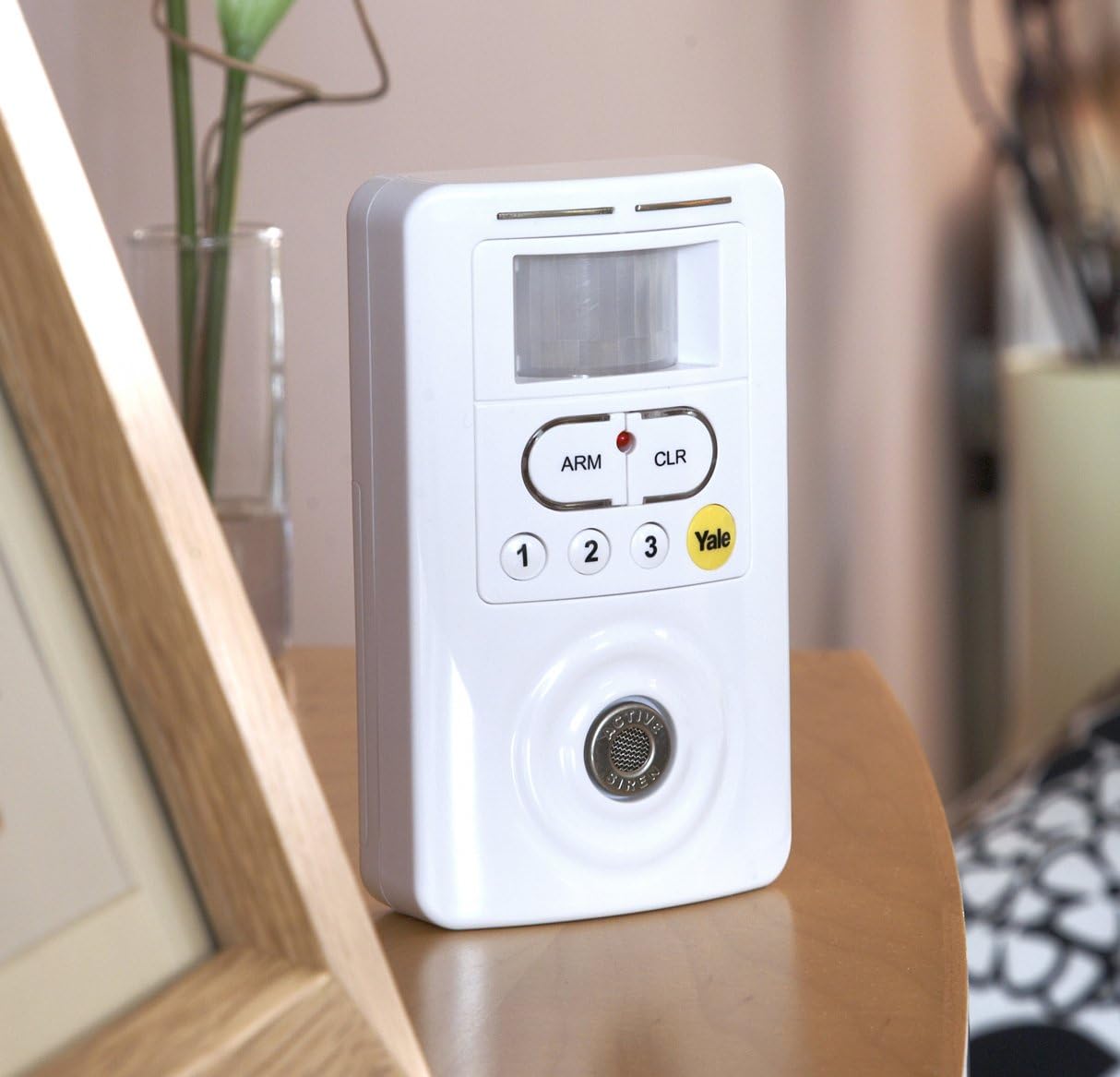 Yale SAA8011 Motion Detector Alarm Amazon.co.uk DIY & Tools