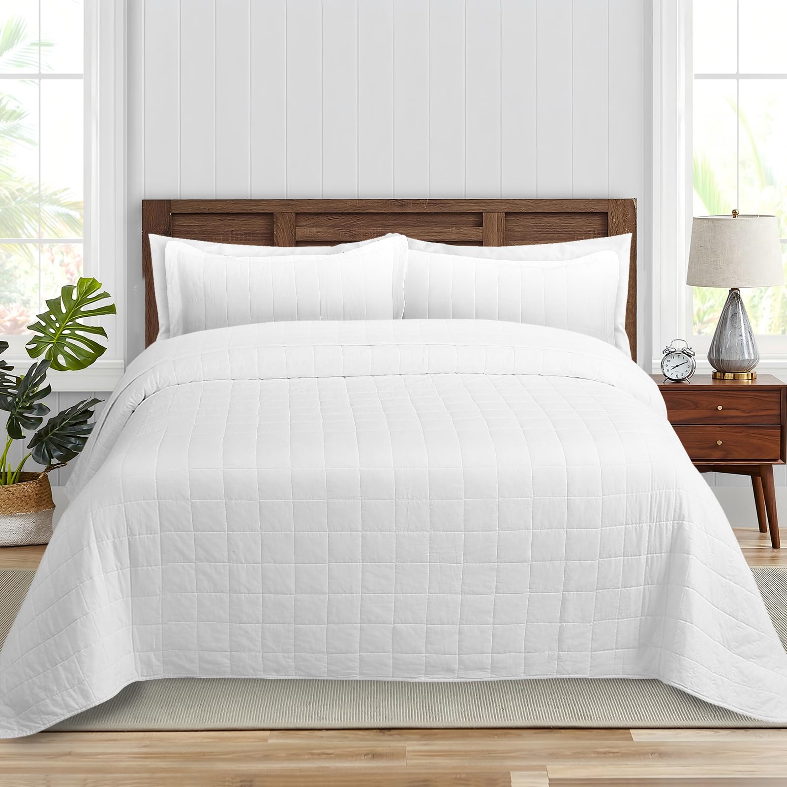 Photo 1 of Quilt Super King Size Bedding Sets, 100% Cotton Lightweight Luxury Comforter Set, Oversized Extra Wide Stitching Bedspread Coverlet with 2 Pillowcase Suitable for All Season, White