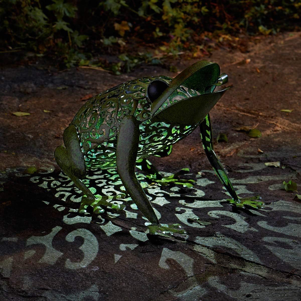 Garden mile LED Solar Frog Ornament Outdoor, 33cm Colour Changing Metal Frog Solar Light Silhouette - Image 3