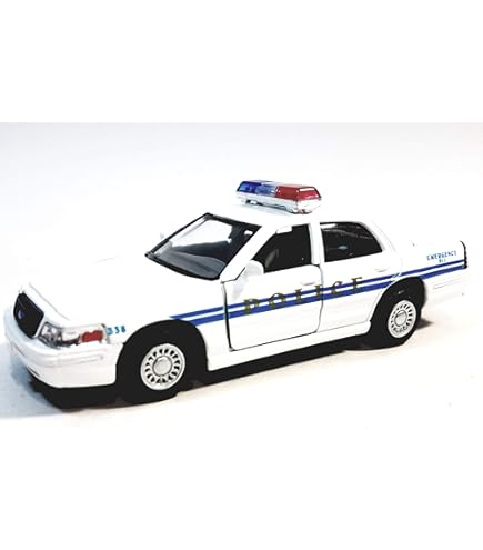 Amazon.com: KiNSMART Ford Crown Victoria NYPD 5