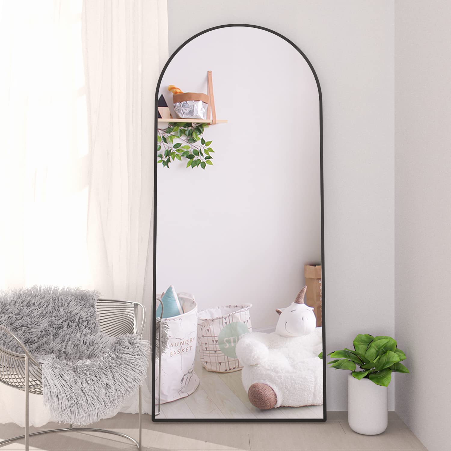 Miroir de Sol Arqué de 165 x 60 cm Miroir Pleine Longueur avec Support, Noir Grand Miroir Mural à Suspendre ou à Poser Contre Le Mur pour Chambre à Coucher, Entrée, Salon