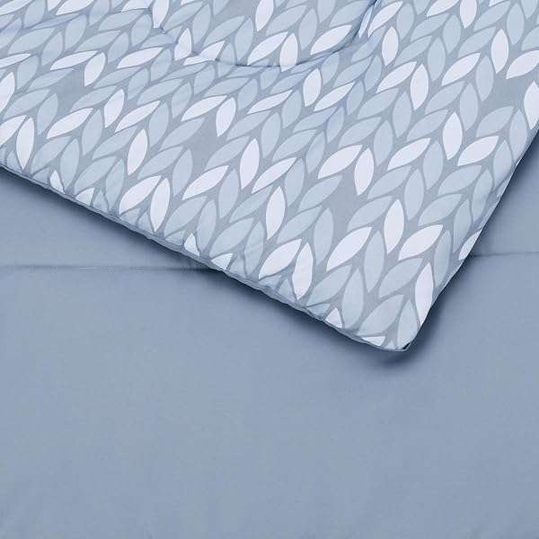 AMAZON BASICS TWIN/TWIN XL COMFORTER BEDDING SET WITH PRINTED SHEETS, 5-PIECE, GRAY LEAF, LIGHTWEIGHT MICROFIBER BED-IN-A-BAG, MACHINE WASHABLE