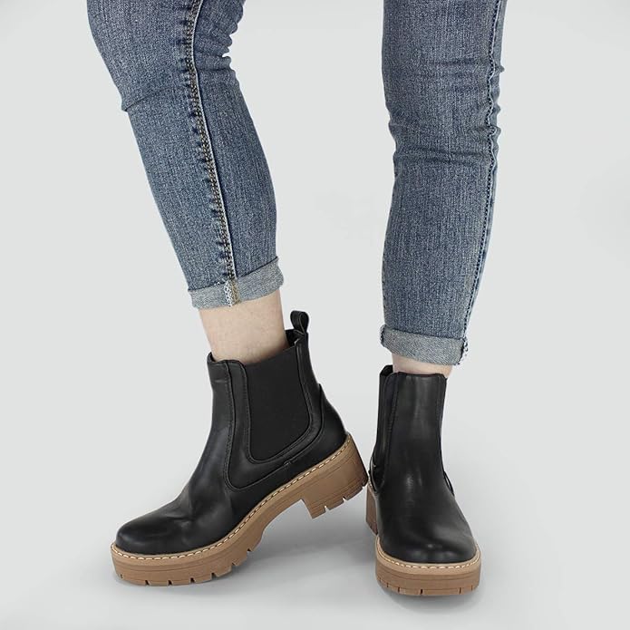 Hawkwell Womens Chunky Ankle Chelsea