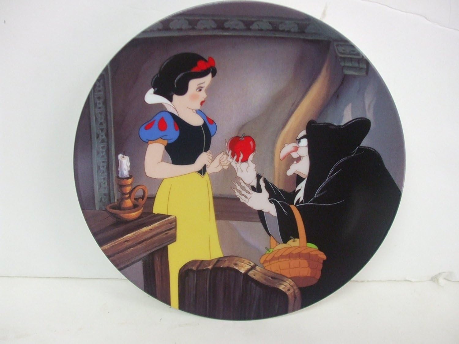 Knowles - Disney Snow White and the Seven Dwarfs Collector's Plate - "The Poison Apple"
