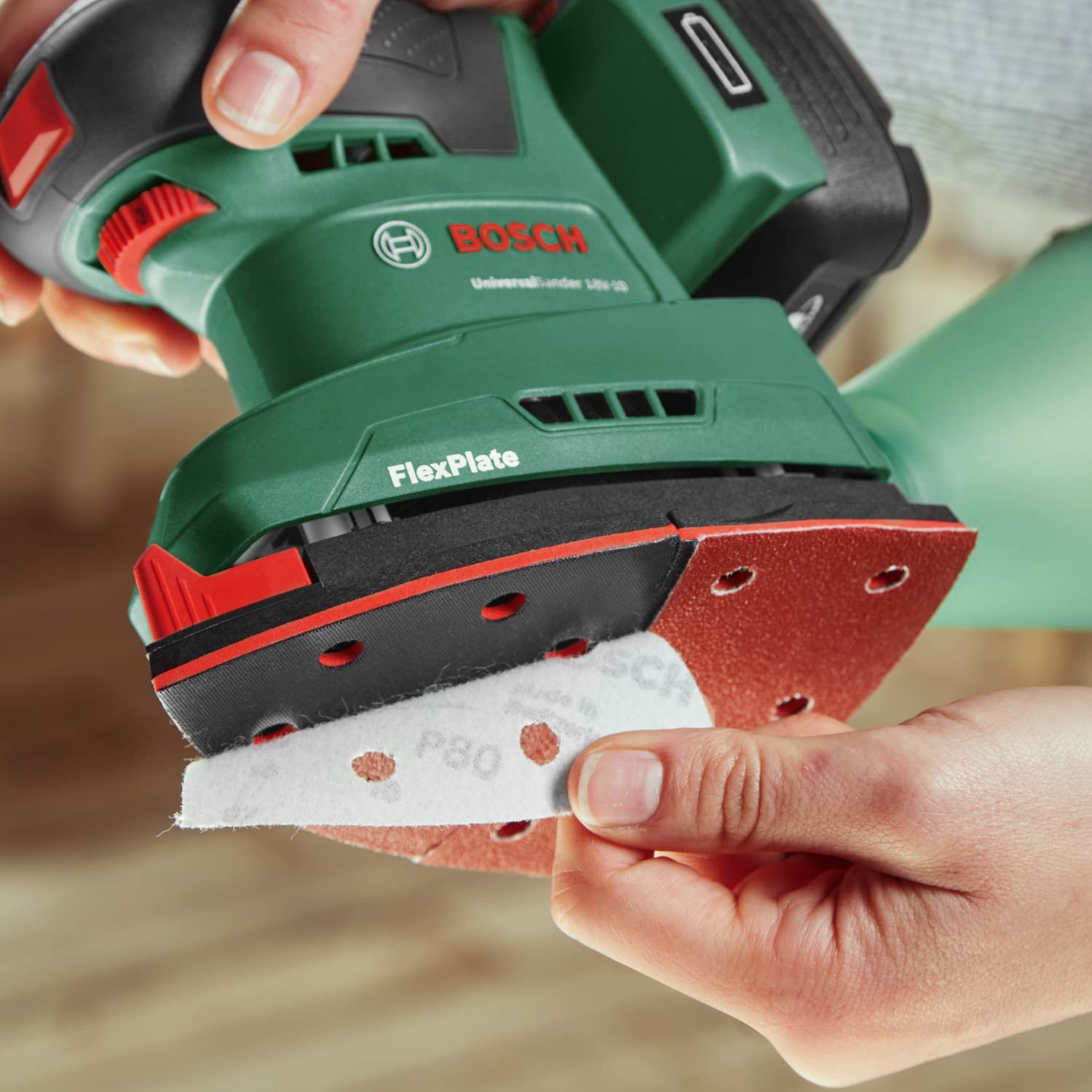 Bosch Akku-Schleifer UniversalSander 18V-10 (ohne Akku; 18 Volt System; für die DIY-Holzbearbeitung; 2x Schleifpapier; im Karton) 5