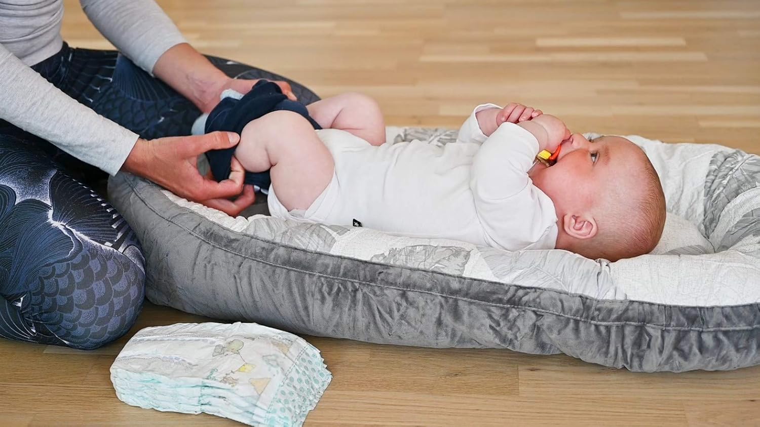 Portable Crib Baby Portable Lounger Infant Bassinet Reversible Baby Nest Bed for Bedroom/Travel (Gray Leaf): Baby