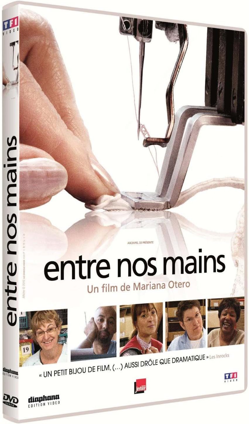 Into Our Own Hands Entre Nos Mains Amazon Co Uk Mariana Otero Mariana Otero Into Our Own Hands Entre Nos Mains Into Our Own Hands Entre Nos Mains Mariana Otero