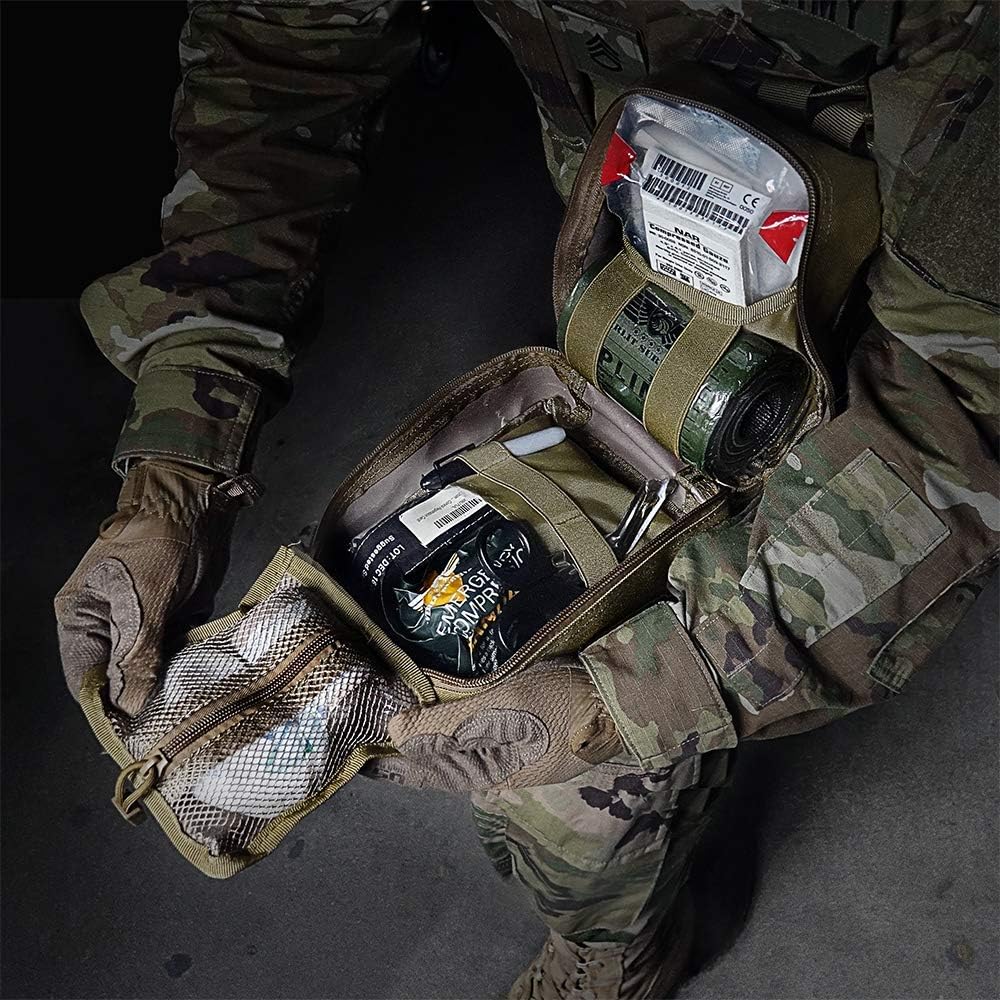Everlit Emergency Trauma Kit, Multi-Purpose SOS Everyday Carry IFAK for Wilderness, Trip, Cars, Hiking, Camping, Father’s Day Birthday Graduation Gift for Him Men Husband Dad Boyfriend and More (Tan): Health & Personal Care
