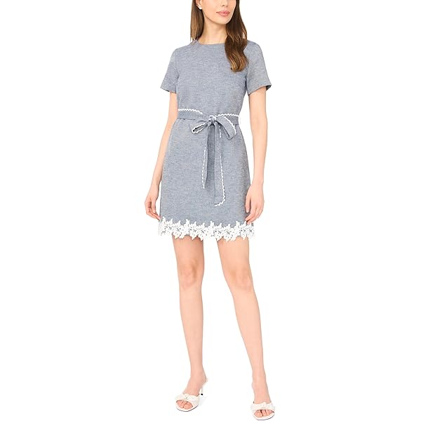green emerald velvet dress Amazon.com: Vince Camuto Women's Lace Fit and Flare Dress, Ivory, 10 :  Clothing, Shoes & Jewelry