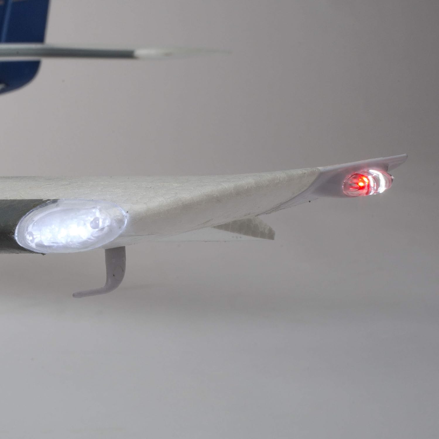 cirrus sr22t rc plane