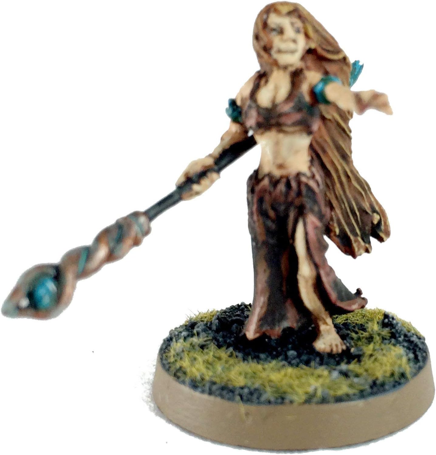 Fantasy Sorceress miniature metal female model for wargaming