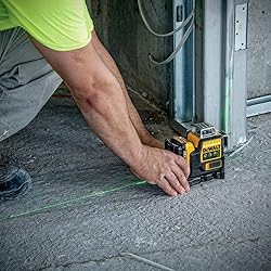 DEWALT 12V MAX Laser Level, Green Line