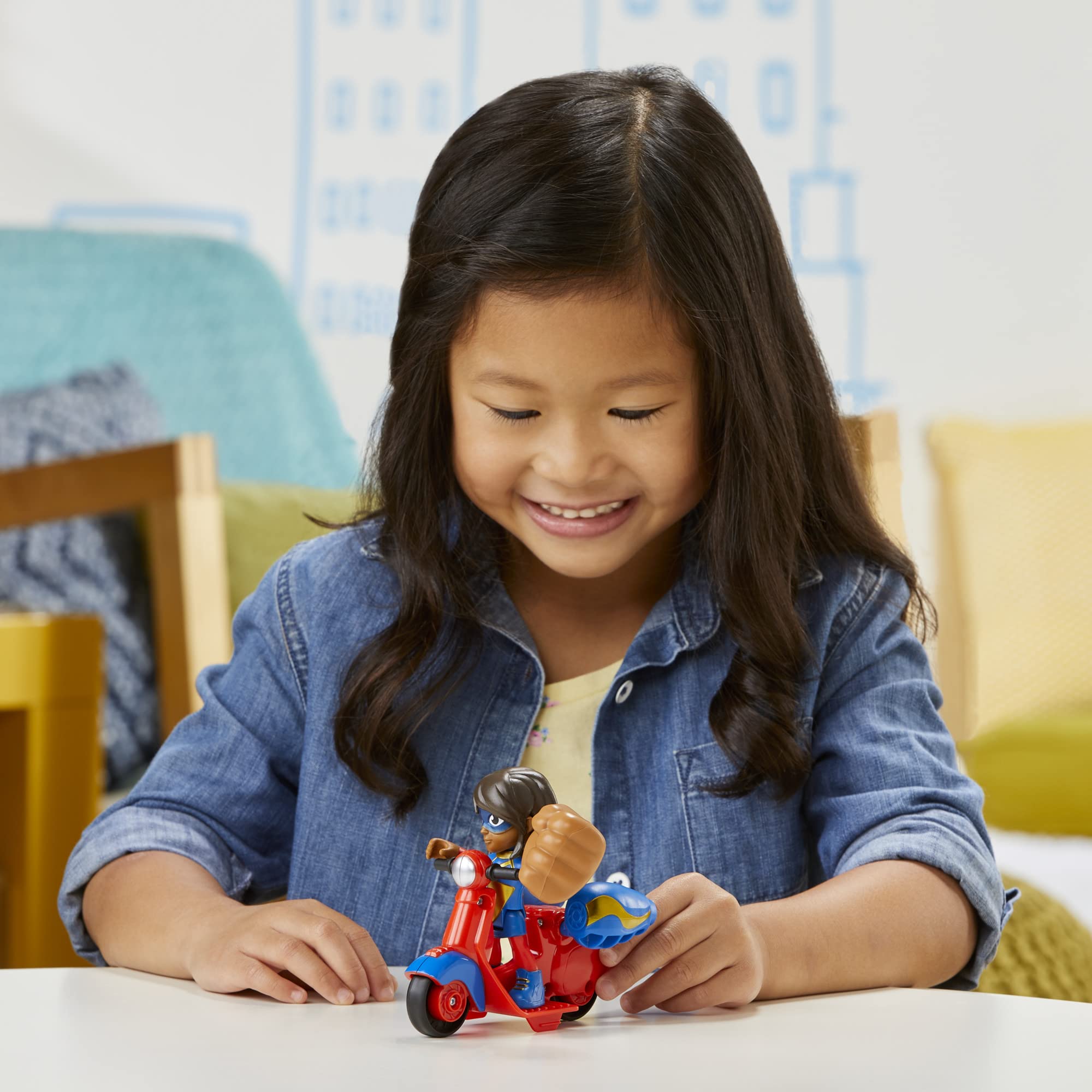Spidey and his Amazing Friends Marvel Ms. Marvel Action Figure and Embiggen Bike Vehicle, Preschool Toy for Kids Ages 3 and Up