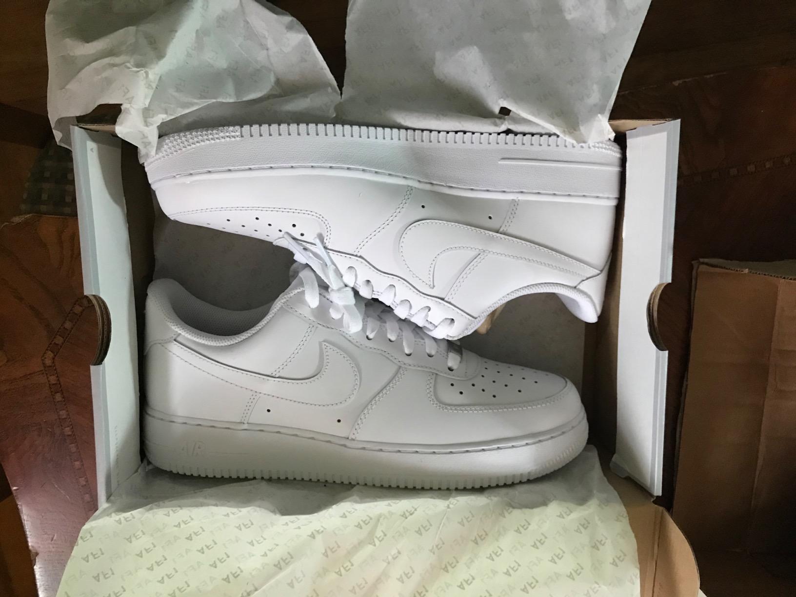  Air Jordans  1 Low  ' Triple White ' 553558-112 photo review