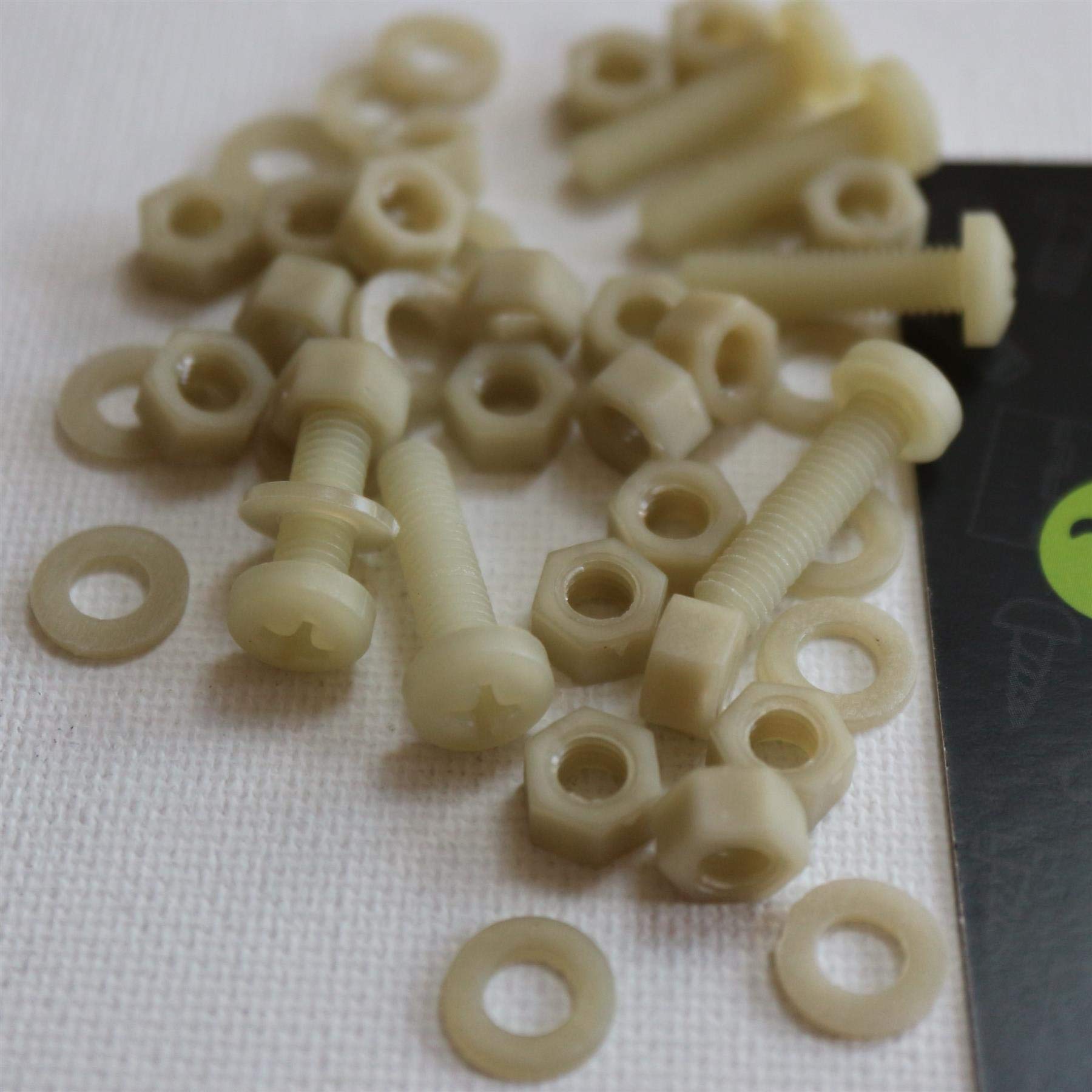 50 x Glass Filled Reinforced Super Nylon Pan Head, Crosshead Machine Screws, M5 x 20mm, Plastic Nuts and Bolts, Washers,