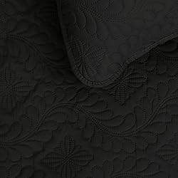 Easy-Going Full/Queen Size Reversible Quilt Set