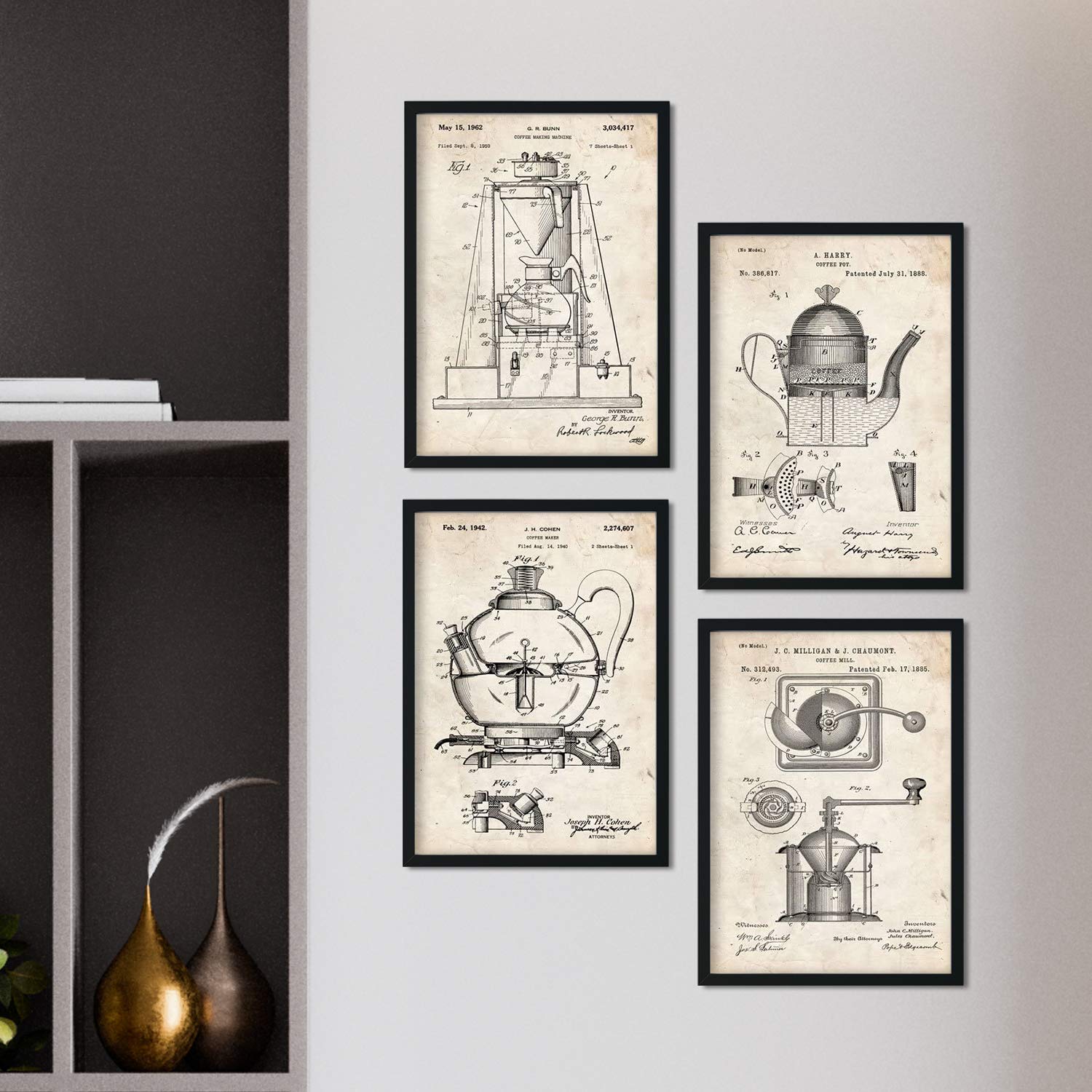 Nacnic VINTAGE - 4 Pack of sheets with PATENTS CAFETERAS. Set posters with inventions and old patents. Choose the color you like. Printed on 250 grams