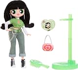 L.O.L. Surprise! OMG The Powerpuff Girls Buttercup Doll - Outfit & Accessories view 2