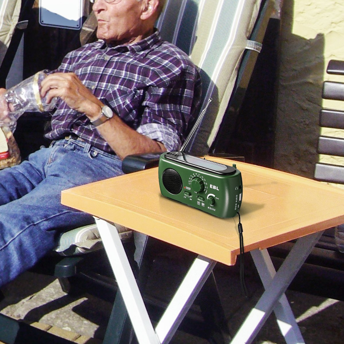 EBL Portable FM/AM Radio Emergency Solar Hand Crank Rechargeable Radio with LED Flashlight for Household Camping Traveling (Green)