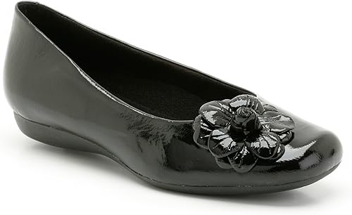amazon clarks ladies flat shoes