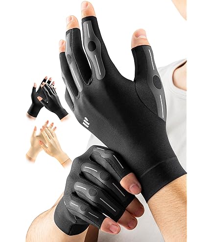 FREETOO Arthritis Gloves with Compression Wrist Straps -4 : Health & Household