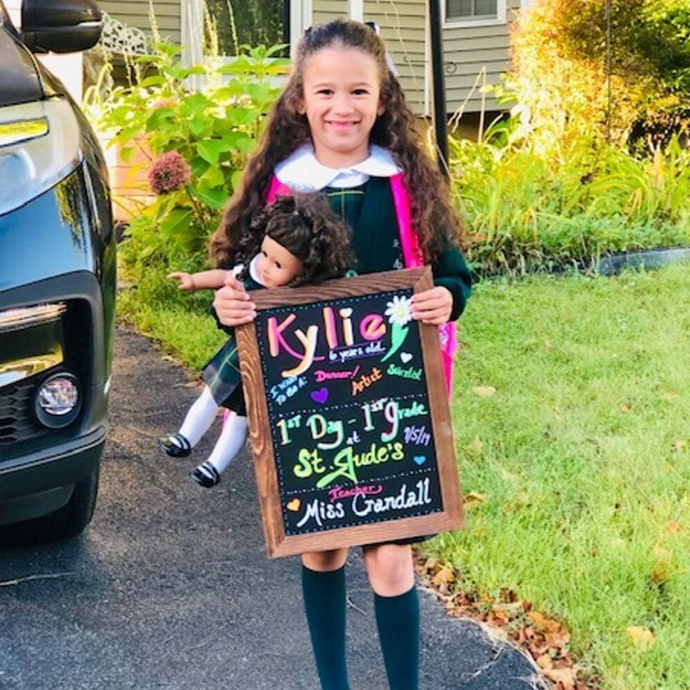 Peraco's Chalkboard Sign with Easel Stand Pack - 16"x12" Wooden Frame Includes 8 Liquid Chalk Markers and Multiple Accessories - Perfect Rustic Decor : Office Products