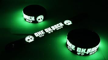 Amazon Co Jp One Ok Rock Rubber Bracelet Wristband ロゴ ラバー ブレスレットリストバンド Clock Strikes 暗闇で光る Hg145 スポーツ アウトドア