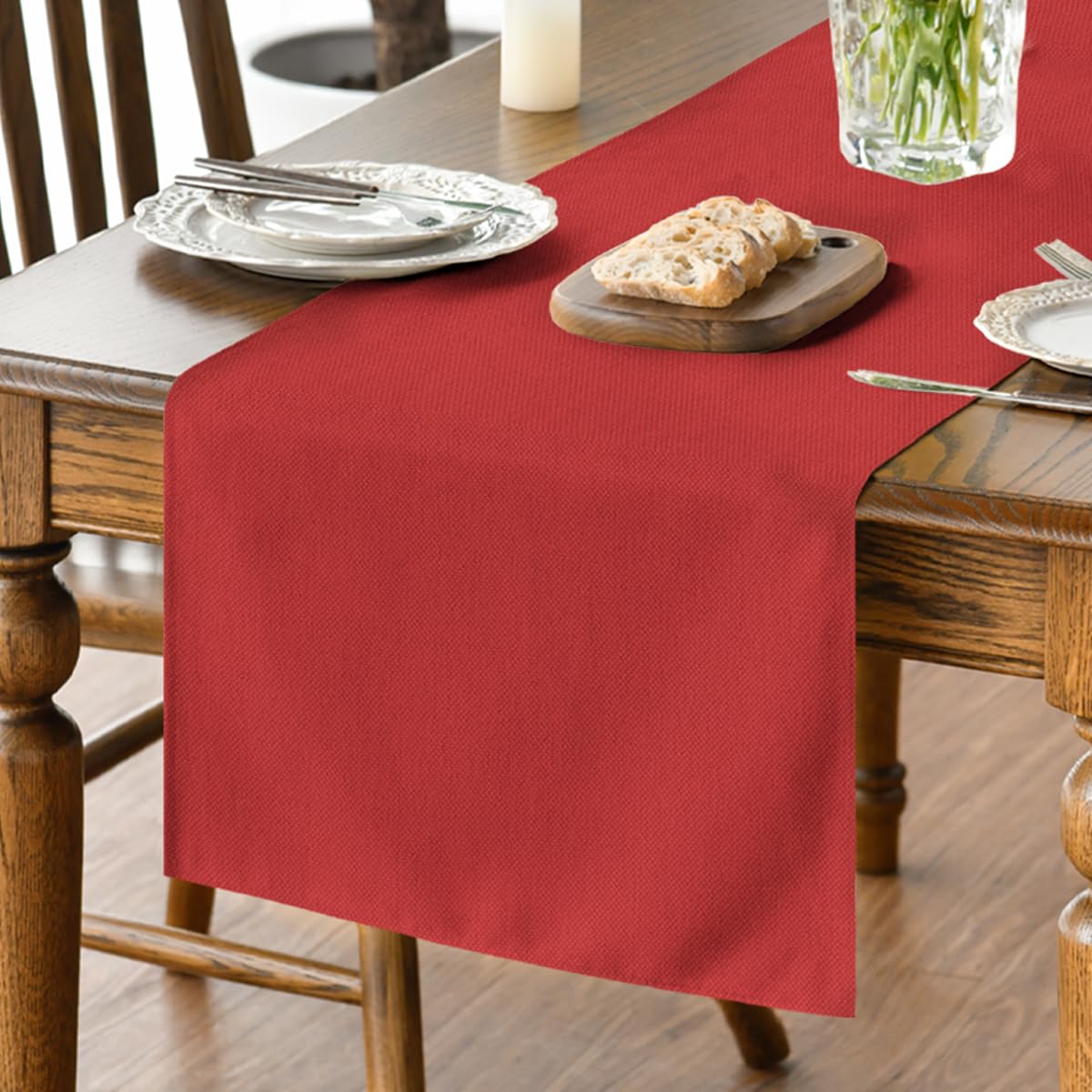 Artoid Mode Red Christmas Table Runner, Seasonal Fall Winter Machine Washable Kitchen Dining Table Decoration for Home Party Decor 40x180 cm — image 1