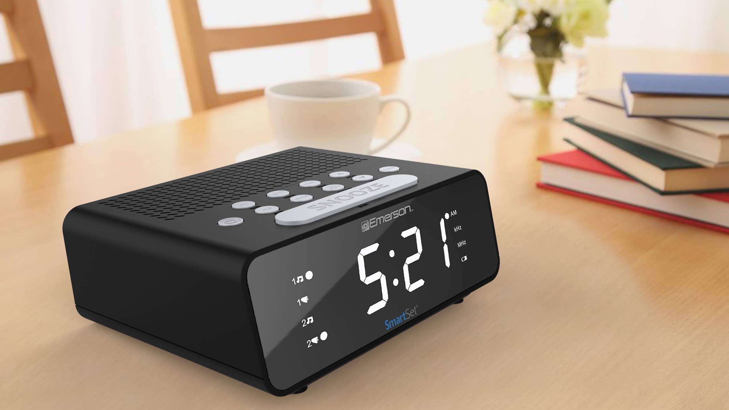 Mua Emerson SmartSet Alarm Clock Radio with AM/FM Radio, Dimmer, Sleep