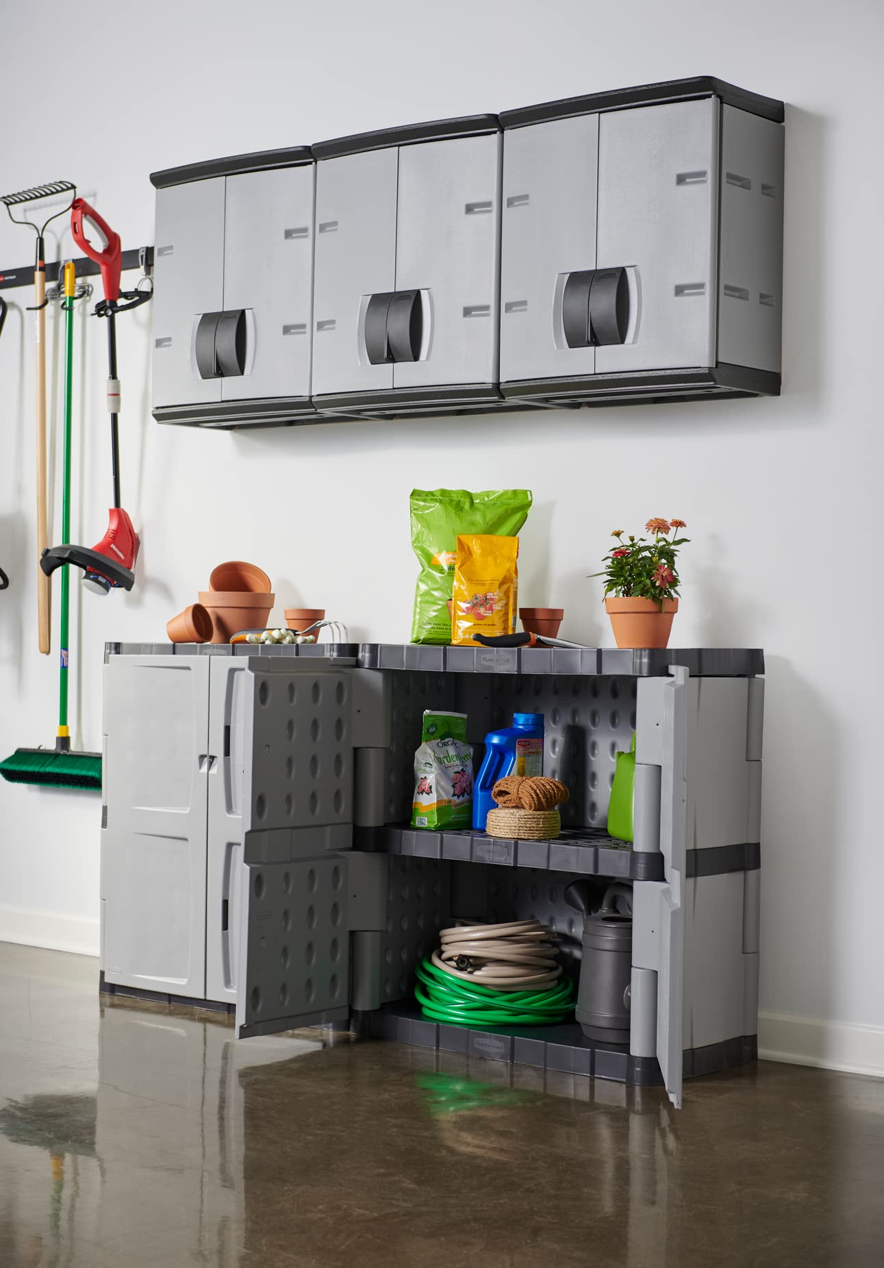 Rubbermaid Freestanding Storage Cabinet with Doors 18