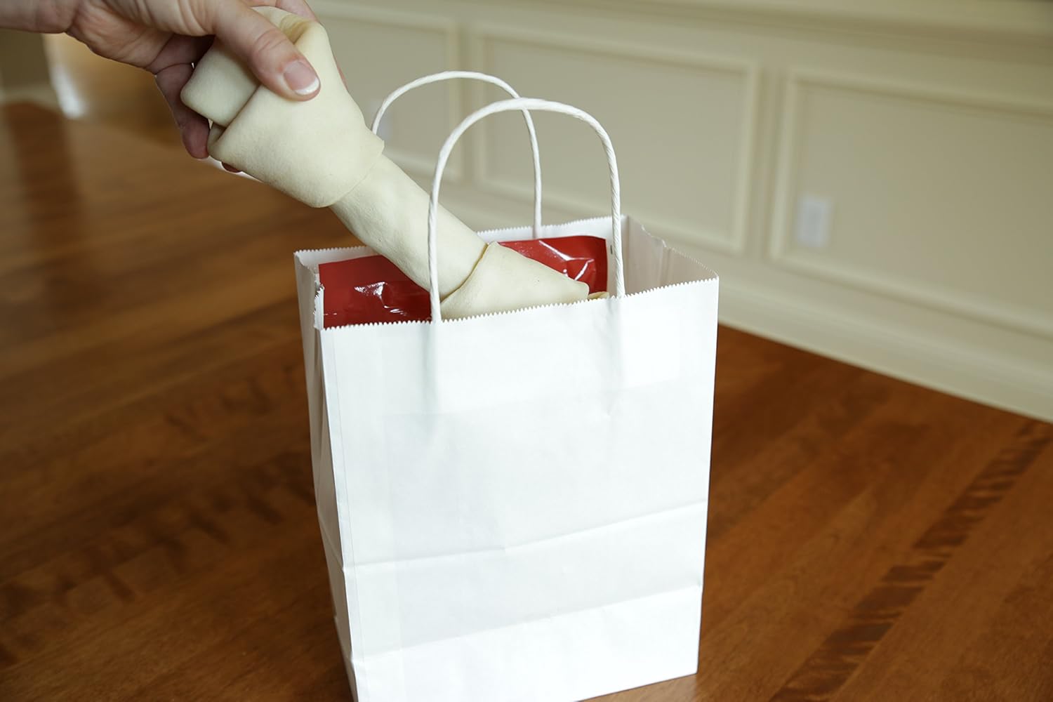 100 | 50 | 25 Count - Size (8"x4.75"x10") Bulk White Paper Bags with Handles - Perfect Solution for Baby Shower, Birthday Parties, Gifts, Restaurant takeouts, Shopping, Retail: Health & Personal Care