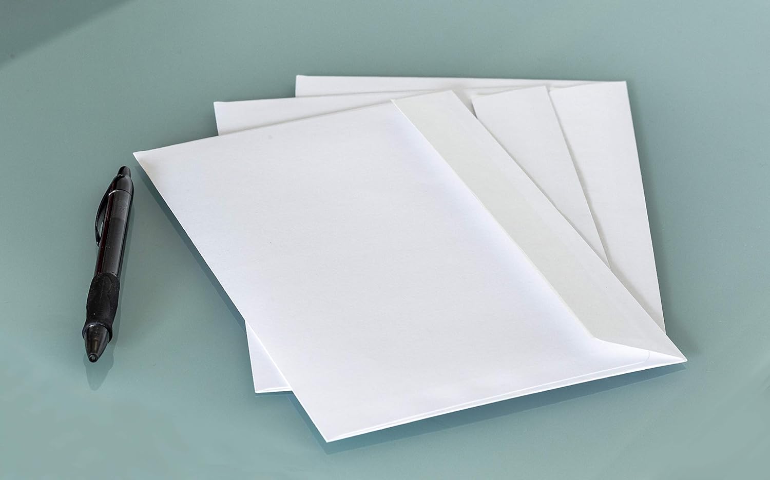 EnDoc 6x9 Self Seal Booklet Envelopes - Heavy Duty 28lb. Paper - 6 x 9 Inches Open Side Peel & Seal White Envelopes, Can be used for Invitations, Booklets, Letters and Brochures - 50 Pack : Office Products