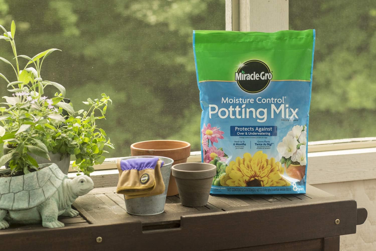 Miracle-Gro Moisture Control Potting Mix 8 qt., Protects Against Over and Under Watering Container Plants, 2 Pack : Garden & Outdoor