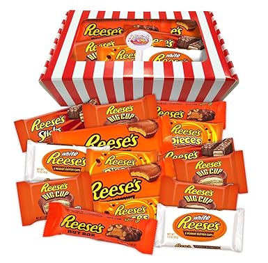 Reese's Peanut Butter Chocolate American Candy Gift Box | Large 15 Piece Selection | USA Themed Candy Striped Hamper …