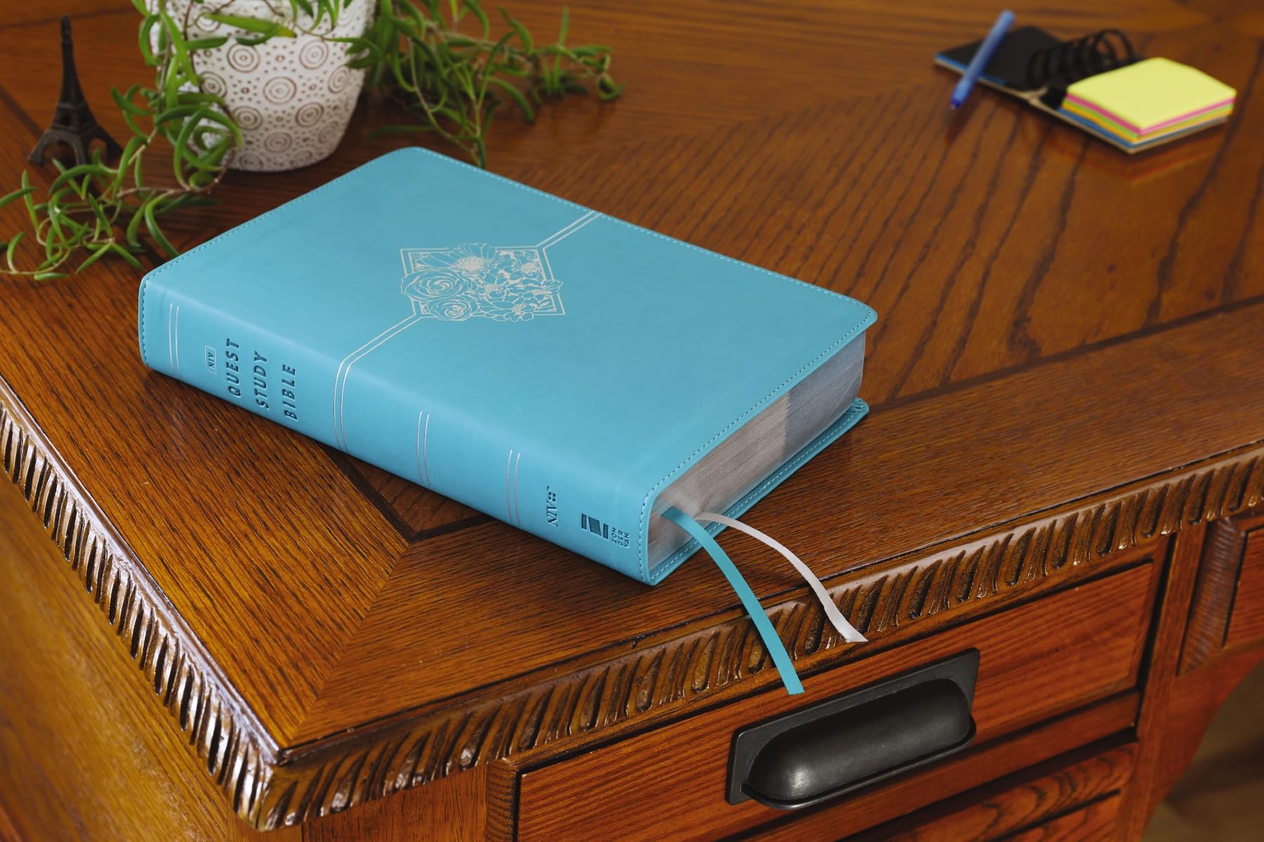 NIV, Quest Study Bible, Leathersoft, Teal, Comfort Print: The Only Q and A Study Bible