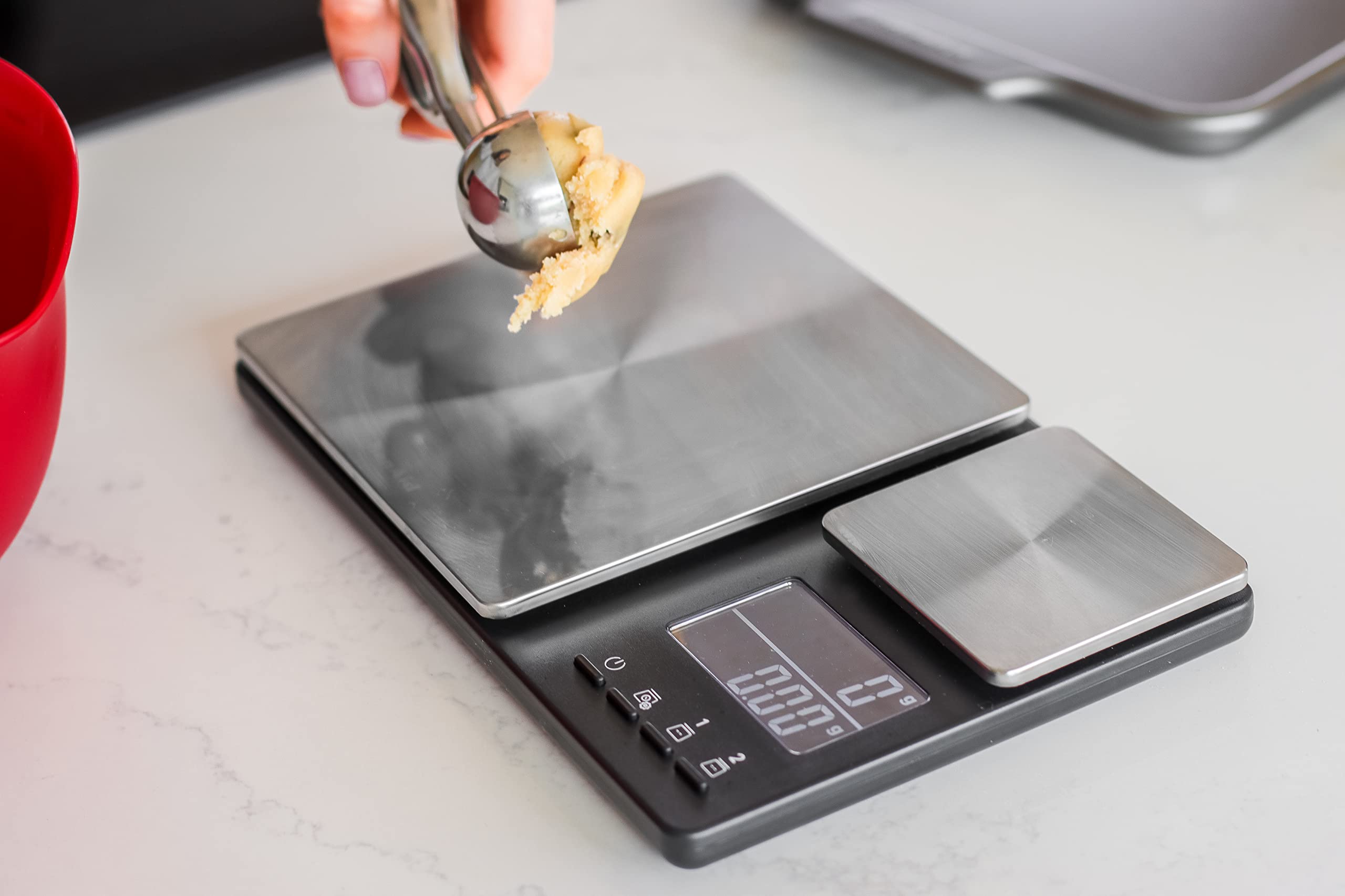 KitchenAid Digital Food Scale with Two Platforms, Weighs Between 5000g and 500g, Black, One Size