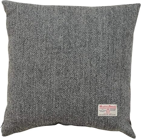 Amazon Co Jp クッション替えカバー グレー ヘリンボーン Harris Tweed 英国生地 クッション カバー 42 5 42 5cm 4色 おしゃれ シンプル 北欧 ソファクッション ソファークッション 北欧 中綿 1個 ミニクッション モダン リビング 背もたれ カバー 高級ツイード生地