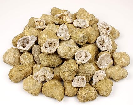 Amazon Com 100 Small Break Your Own Geodes 1 1 5 90 Hollow Easy Crack Open Discover Surprise Crystals Inside Educational Info And Instructions Included Free Rock Rock Fun Party Favors Prizes