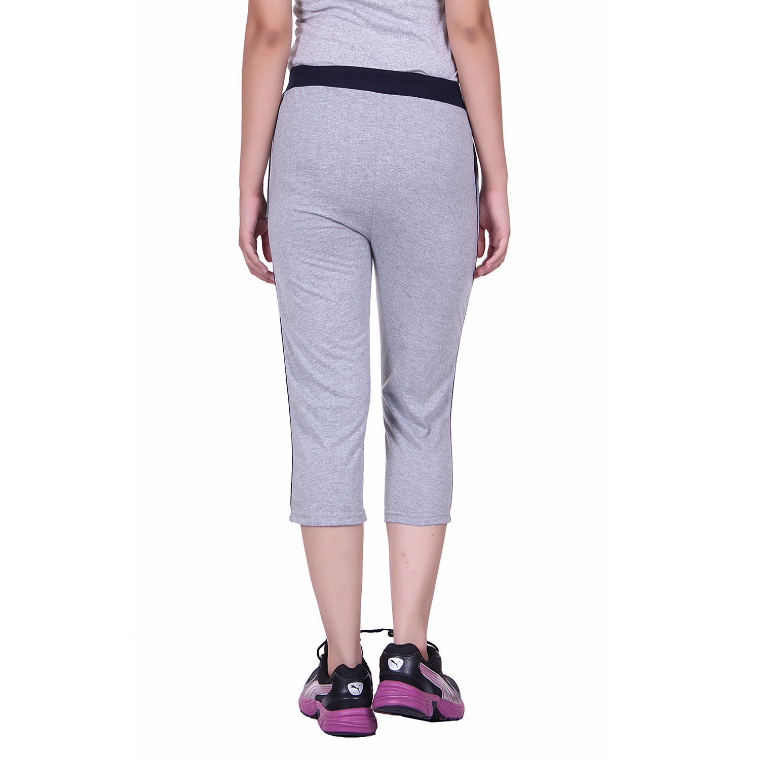 dfh women's relaxed fit capris