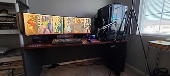 Review Image by Zachary Way Zachary Way