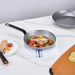 Restaurantware Met Lux 9 Inch Fry Pan, 1 No-Stick