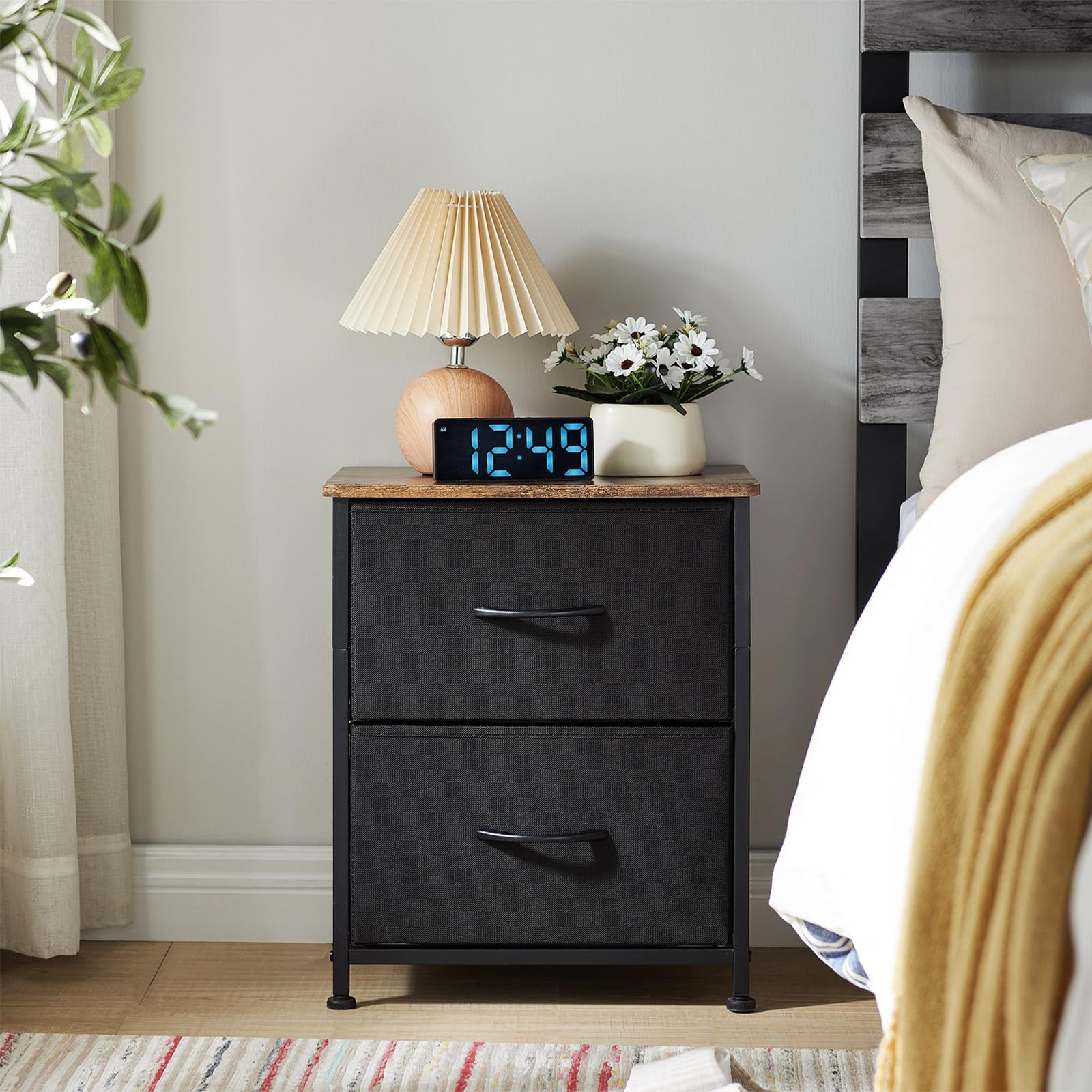 Somdot Black Nightstand