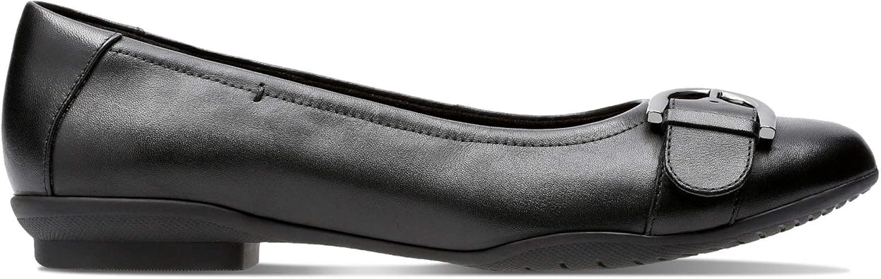 clarks aria pump flat