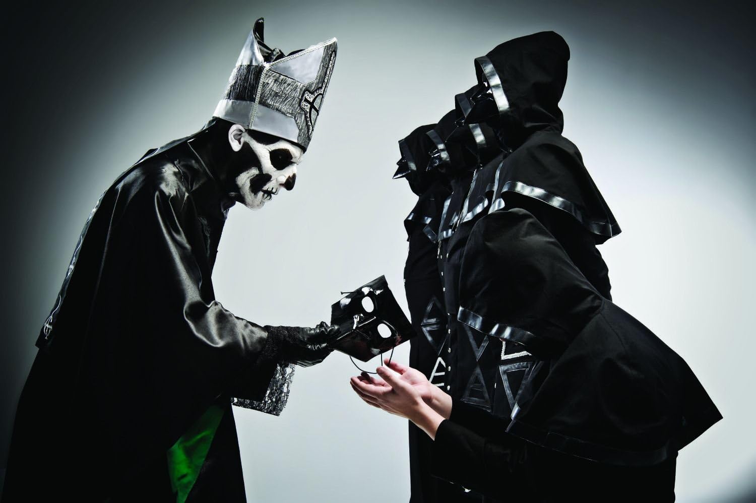 Infestissumam (Deluxe Edition) - Image 5